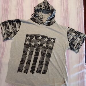 Metro one Tee Hoodie - Size: Large  (0051)